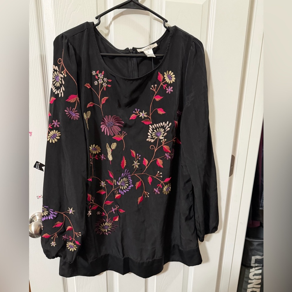 WD NY Black Embroidered Floral Long Sleeve‎ Blouse XL NWT
